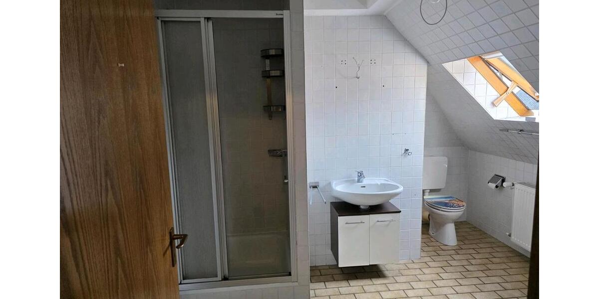Dachgeschoßwohnung Herdorf - 4 Zimmer, 100 m&sup2;, 155.000&euro; | Angebot:26889413