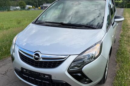 Opel Zafira 141.000 km 8.490 &euro; Kirchhundem 57399