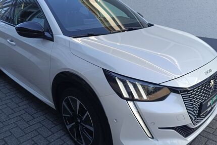 Peugeot 208 31.650 km 18.990 &euro; Hachenburg 57627