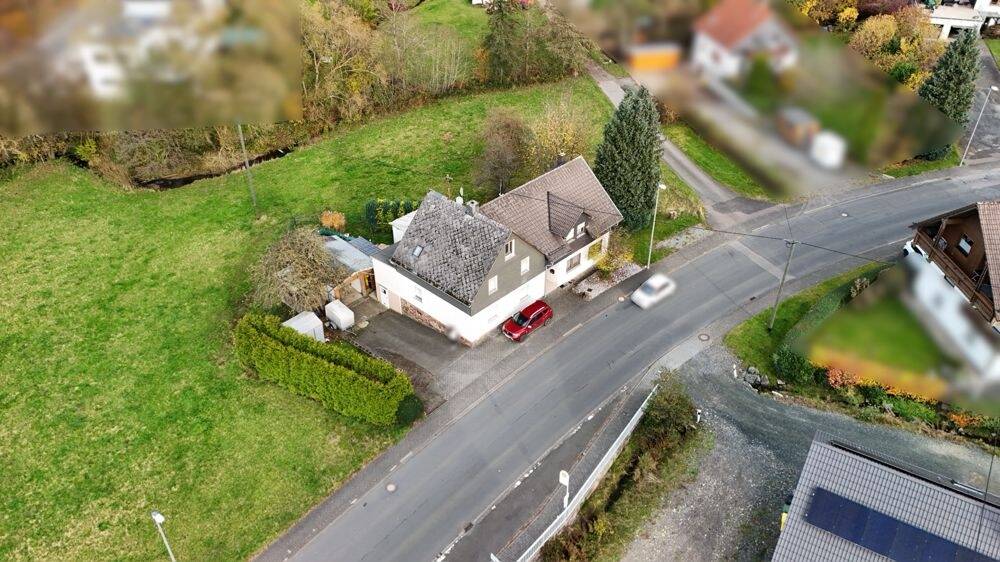 Mehrfamilienhaus, Wohnhaus Netphen / Hainchen Hainchen - 9 Zimmer, 205 m&sup2;, 299.000&euro; | Angebot:25700453