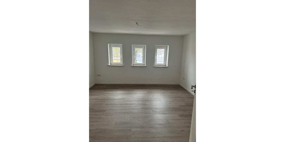 Etagenwohnung Siegen Kaan-Marienborn - 4 Zimmer, 115 m&sup2;, 950&euro; | Angebot:26618918