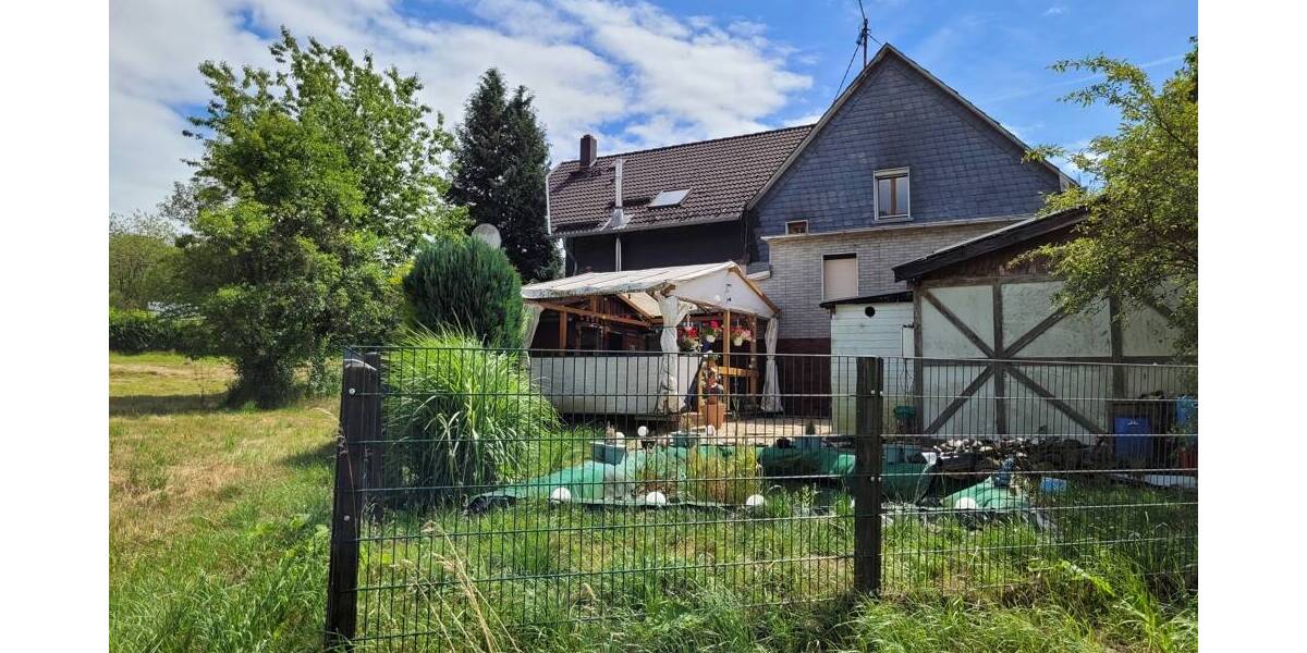 Mehrfamilienhaus, Wohnhaus Netphen / Hainchen Hainchen - 9 Zimmer, 205 m&sup2;, 299.000&euro; | Angebot:25700453