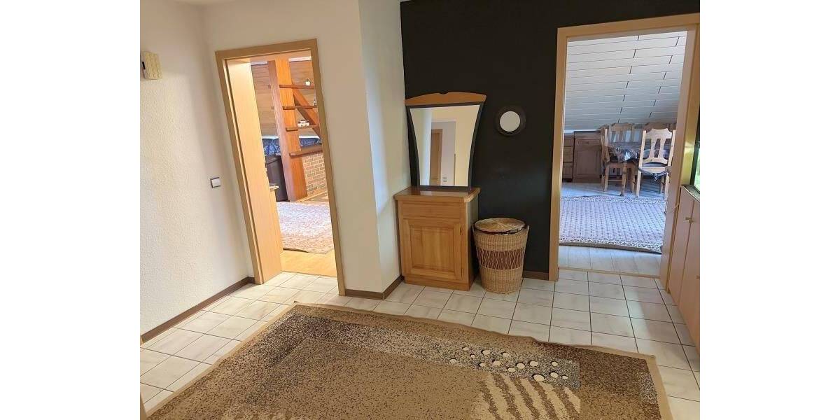 Etagenwohnung Atzelgift - 6 Zimmer, 150 m&sup2;, 125.000&euro; | Angebot:25734817