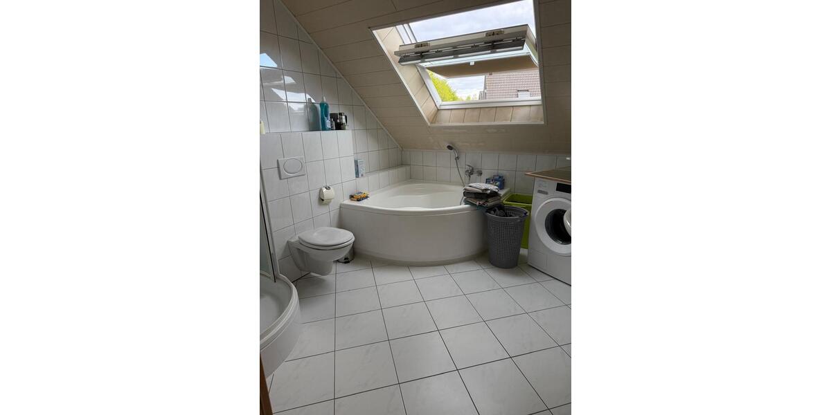 Dachgeschoßwohnung Siegen Kaan-Marienborn - 3 Zimmer, 88 m&sup2;, 1.000&euro; | Angebot:26536693