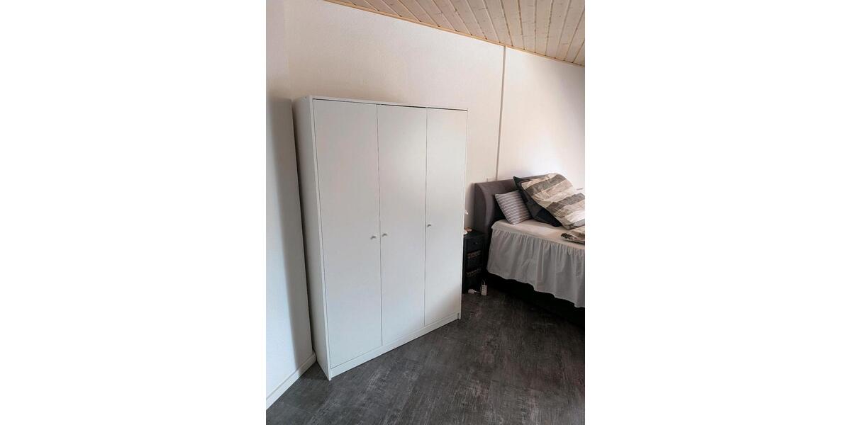 Dachgeschoßwohnung Rennerod - 2 Zimmer, 90 m&sup2;, 650&euro; | Angebot:25976018