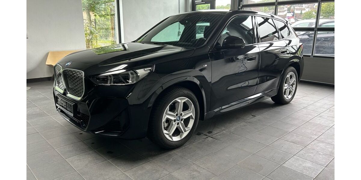 BMW iX1 11.500 km 42.950 &euro; Freudenberg 57258