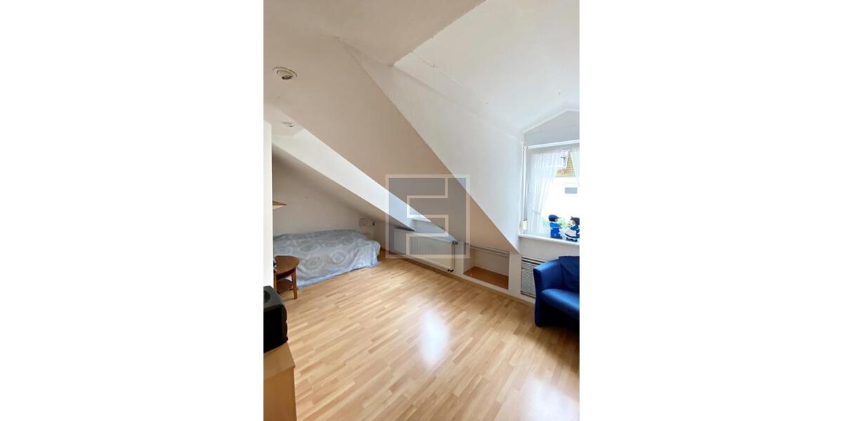 Maisonettenwohnung Siegen Dillnhütten - 7 Zimmer, 153 m&sup2;, 1.000&euro; | Angebot:26670500