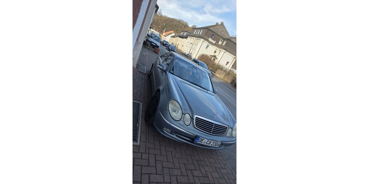 Mercedes-Benz Mercedes E 320 269.000 km 4.899 &euro; Lennestadt 57368