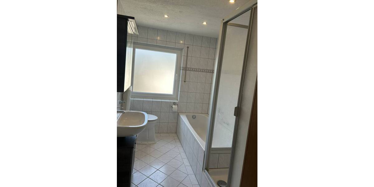 Mehrfamilienhaus, Wohnhaus Dillenburg / Donsbach Donsbach - 7 Zimmer, 175 m&sup2;, 269.000&euro; | Angebot:25937606