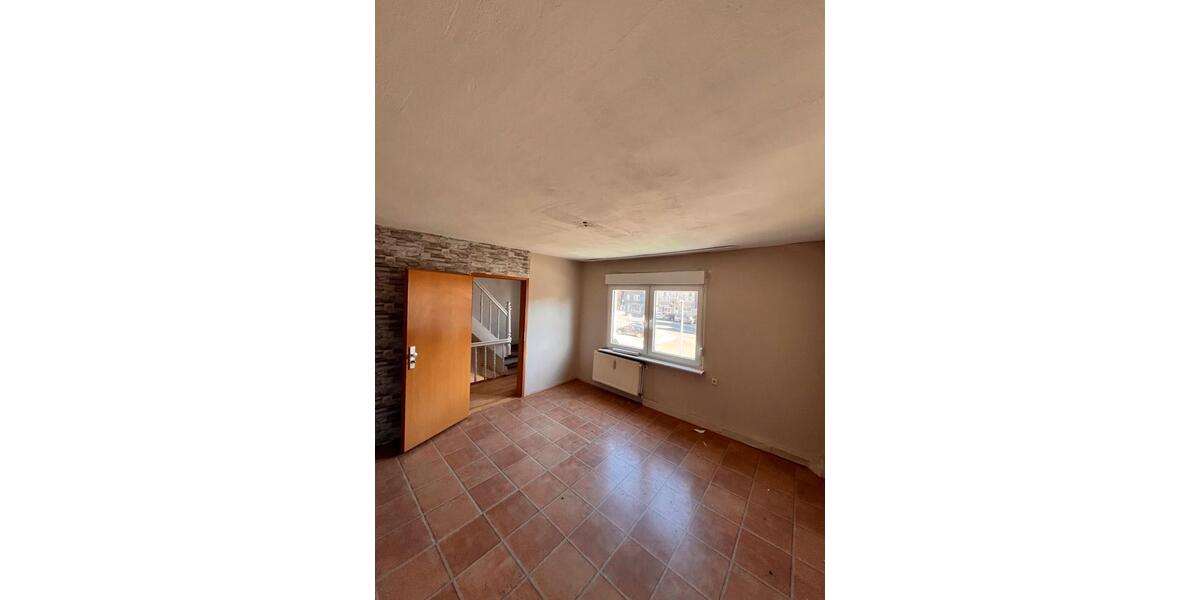 Mehrfamilienhaus, Wohnhaus Herdorf - 8 Zimmer, 229 m&sup2;, 250.000&euro; | Angebot:26665784
