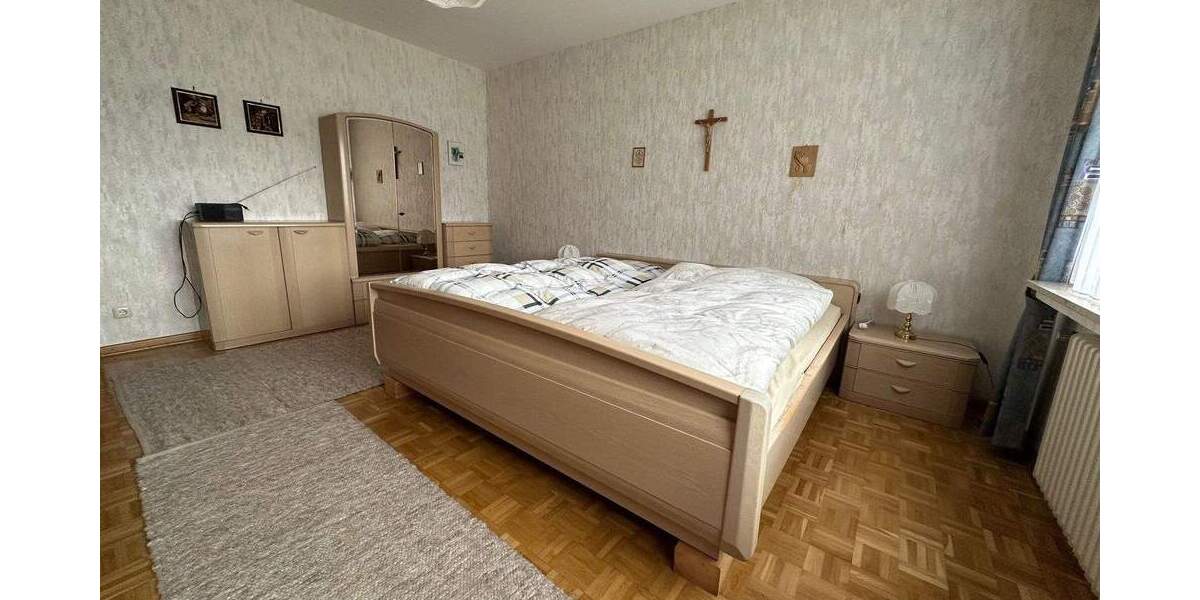 Mehrfamilienhaus, Wohnhaus Erndtebrück - 7 Zimmer, 191 m&sup2;, 259.000&euro; | Angebot:25770545