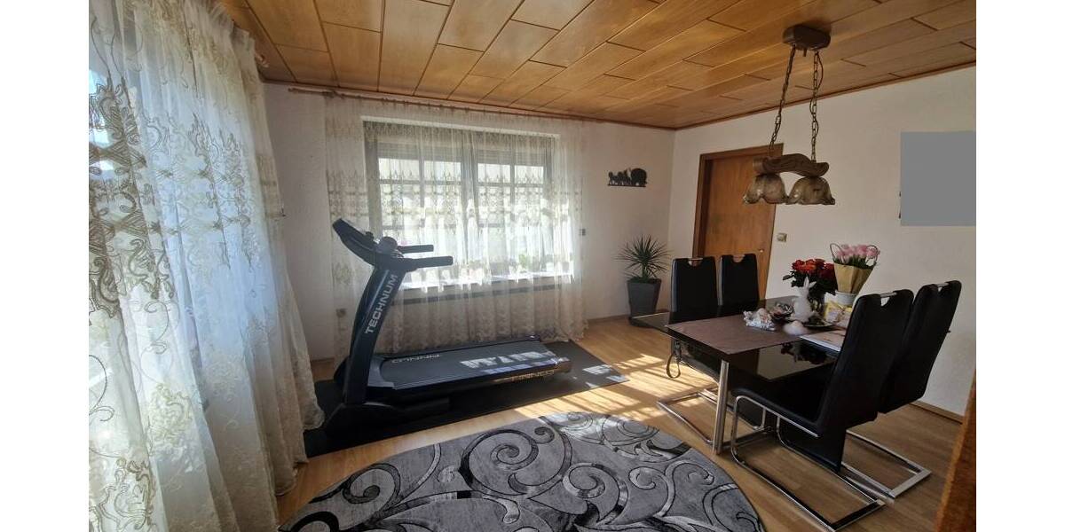 Einfamilienhaus Siegen Niederschelden - 7 Zimmer, 154 m&sup2;, 275.000&euro; | Angebot:26204539