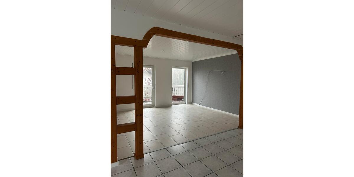 Dachgeschoßwohnung Morsbach - 3 Zimmer, 95 m&sup2;, 700&euro; | Angebot:25858710