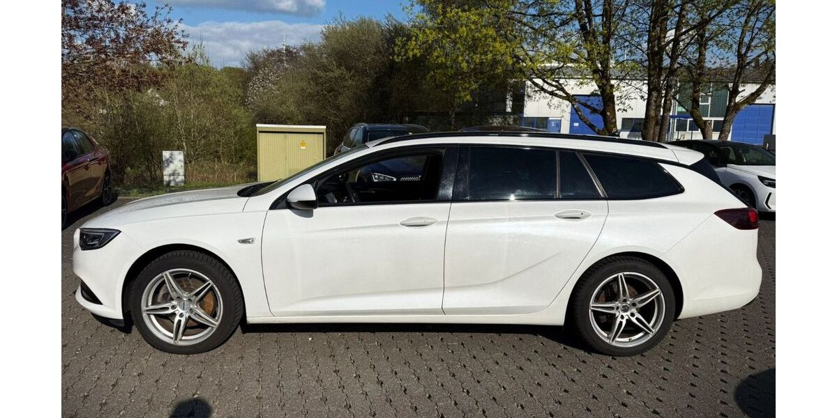 Opel Insignia 92.300 km 14.995 &euro; Eschenburg - Hirzenhain Bahnhof 35713