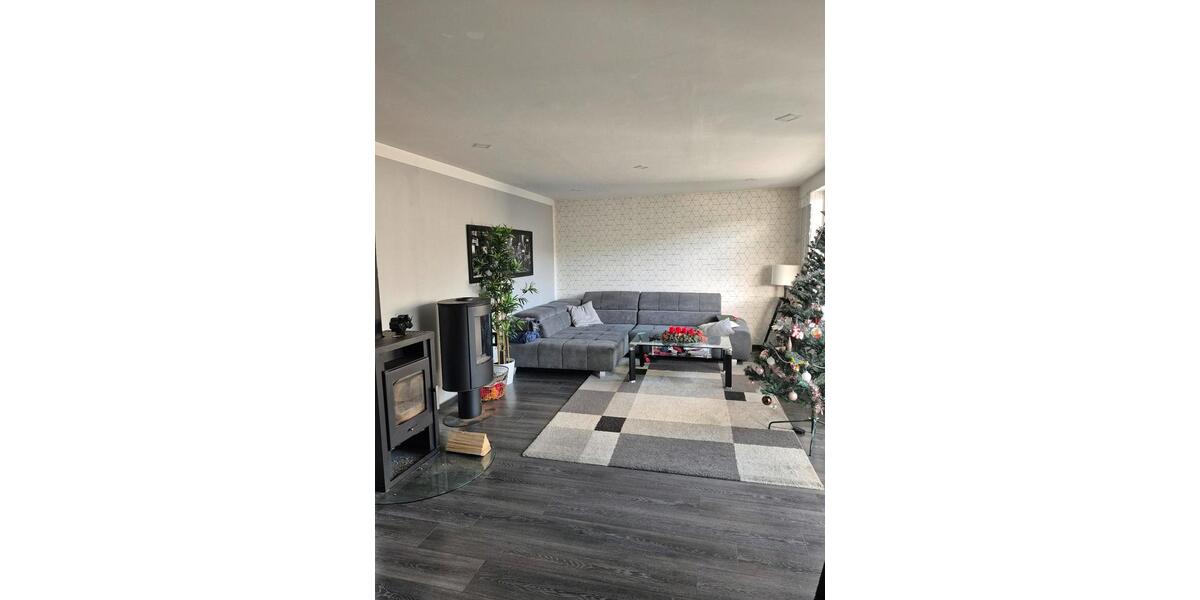 Erdgeschoßwohnung Netphen - 3 Zimmer, 100 m&sup2;, 1.250&euro; | Angebot:25311543