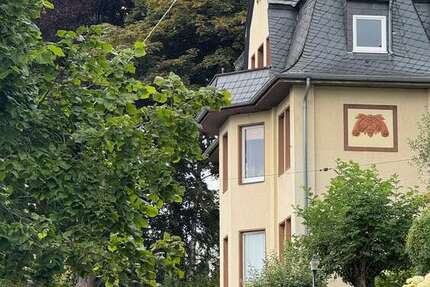 Haus Siegen - 14 Zimmer, 252 m&sup2;, 600.000&euro; | Angebot:25226935