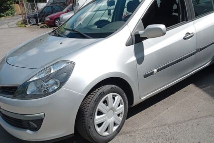 Renault Clio 165.841 km 1.690 &euro; Siegen 57078