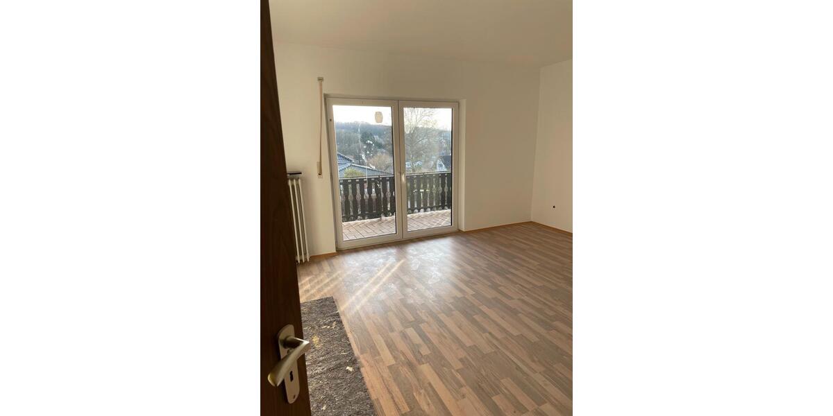 Einfamilienhaus Hachenburg - 7 Zimmer, 170 m&sup2;, 420.000&euro; | Angebot:25294518