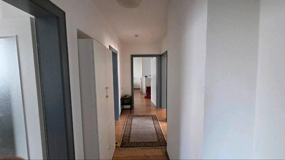 Etagenwohnung Hachenburg - 2.5 Zimmer, 85 m&sup2;, 650&euro; | Angebot:25299177