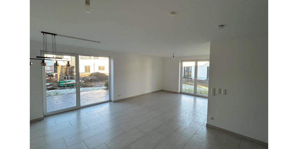 Terrassenwohnung Bad Laasphe - 4 Zimmer, 100 m&sup2;, 285.000&euro; | Angebot:23683835