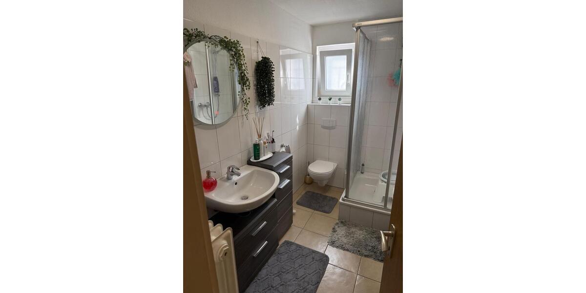 Etagenwohnung Siegen - 2 Zimmer, 65 m&sup2;, 595&euro; | Angebot:26019196