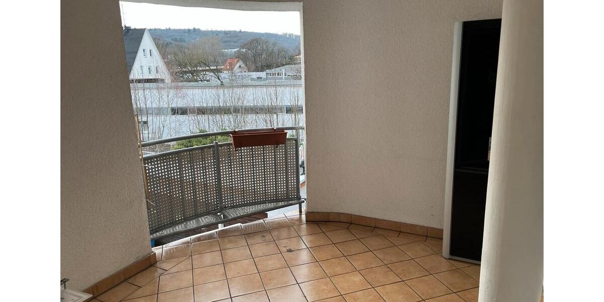 Etagenwohnung Siegen Weidenau - 3 Zimmer, 107 m&sup2;, 1.350&euro; | Angebot:25842747