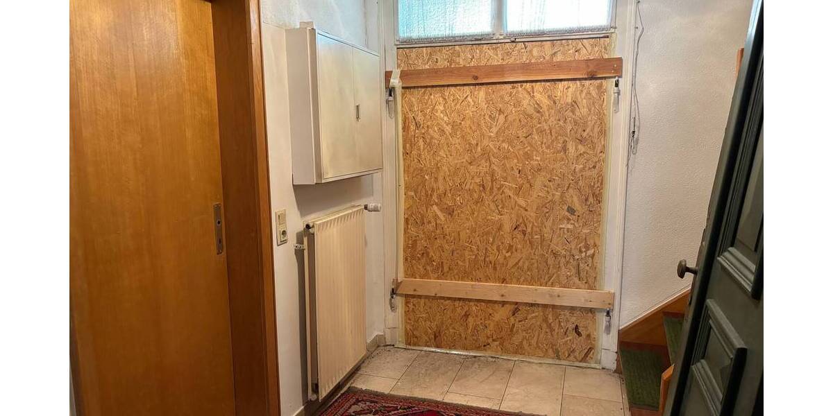 Einfamilienhaus Wissen - 6 Zimmer, 186 m&sup2;, 175.000&euro; | Angebot:25738109