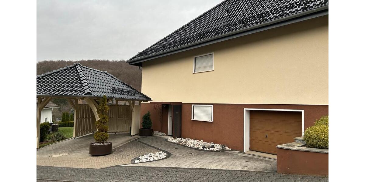 Einfamilienhaus Gebhardshain - 8 Zimmer, 200 m&sup2;, 395.000&euro; | Angebot:25838840