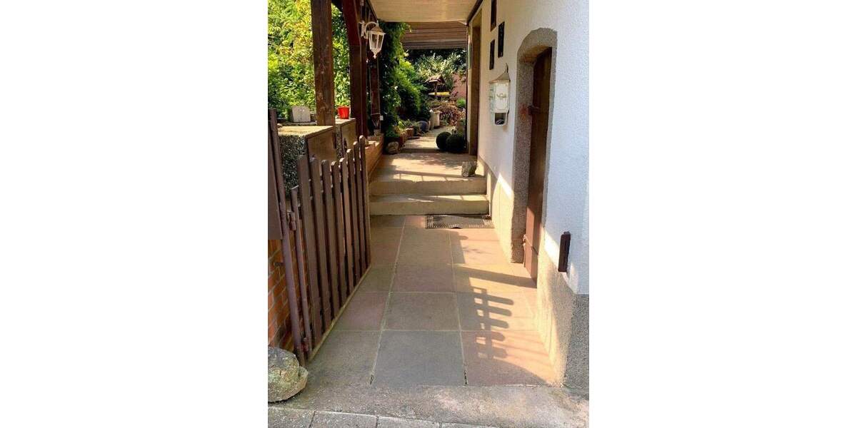 Einfamilienhaus Eschenburg / Eiershausen Eiershausen - 7 Zimmer, 195 m&sup2;, 159.000&euro; | Angebot:25728160