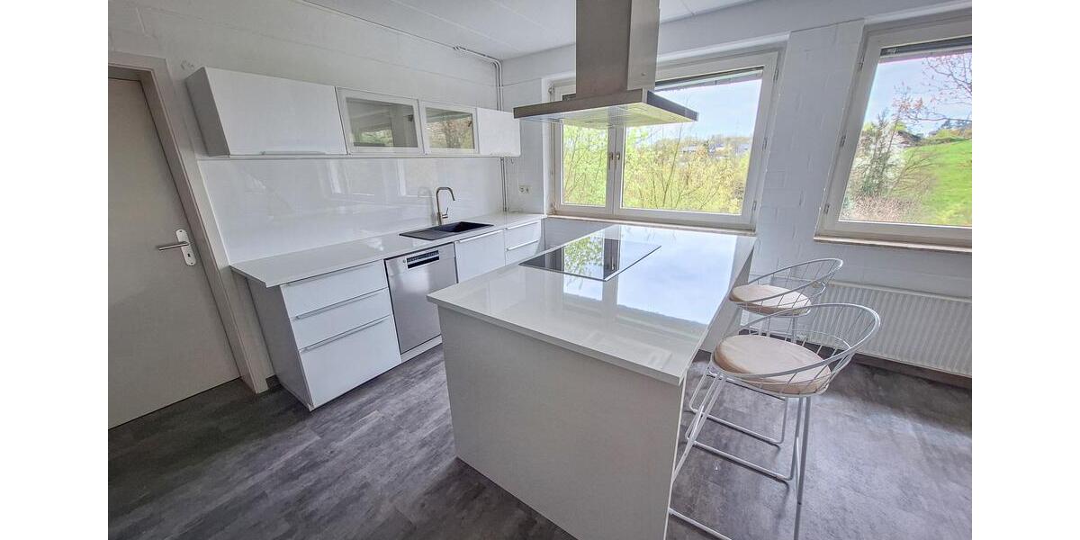 Terrassenwohnung Wissen - 4 Zimmer, 150 m&sup2;, 950&euro; | Angebot:26441225