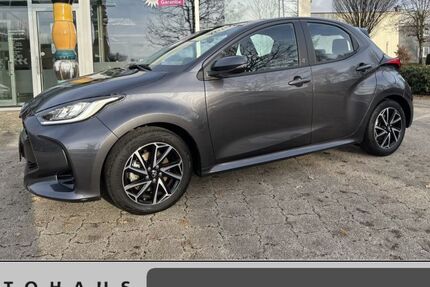 Toyota Yaris 25.100 km 20.960 &euro; Kreuztal 57223