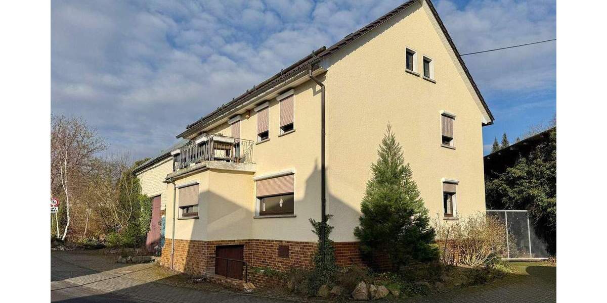 Bauernhaus, Landhaus Hachenburg VG - 7 Zimmer, 160 m&sup2;, 220.000&euro; | Angebot:25691949