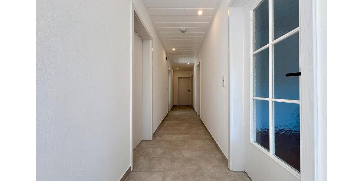 Dachgeschoßwohnung Dillenburg - 3.5 Zimmer, 94 m&sup2;, 215.000&euro; | Angebot:26402904