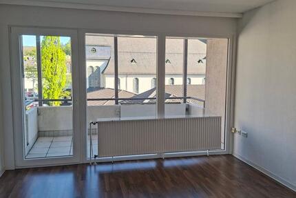 Wohnung Siegen - 2.5 Zimmer, 76 m&sup2;, 700&euro; | Angebot:26665441