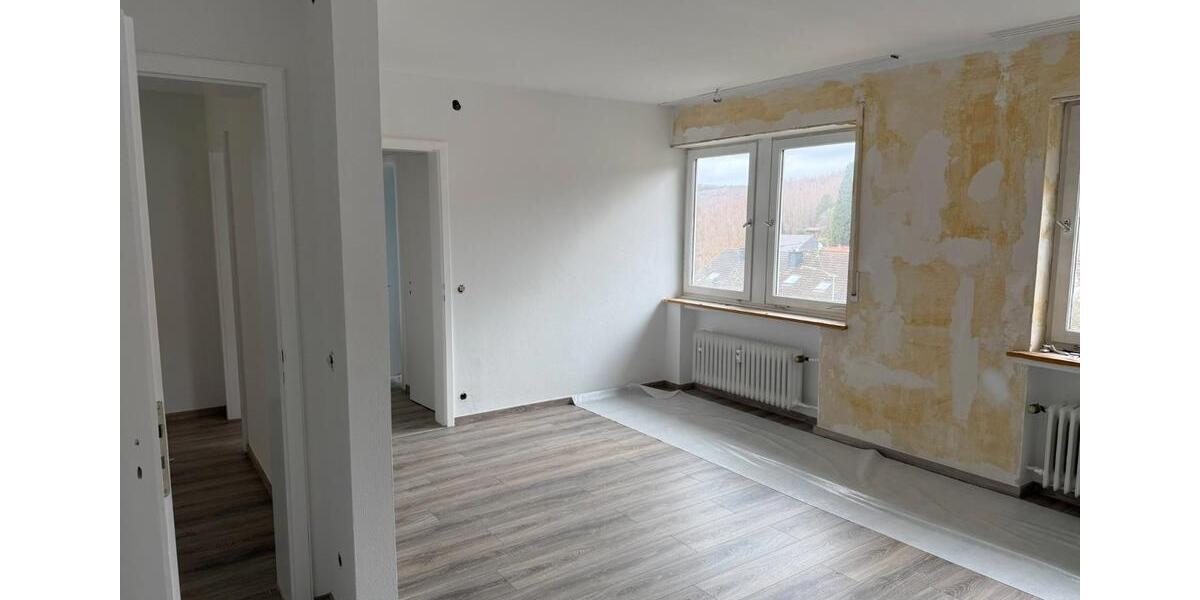 Etagenwohnung Siegen Kaan-Marienborn - 3 Zimmer, 93 m&sup2;, 880&euro; | Angebot:26045534