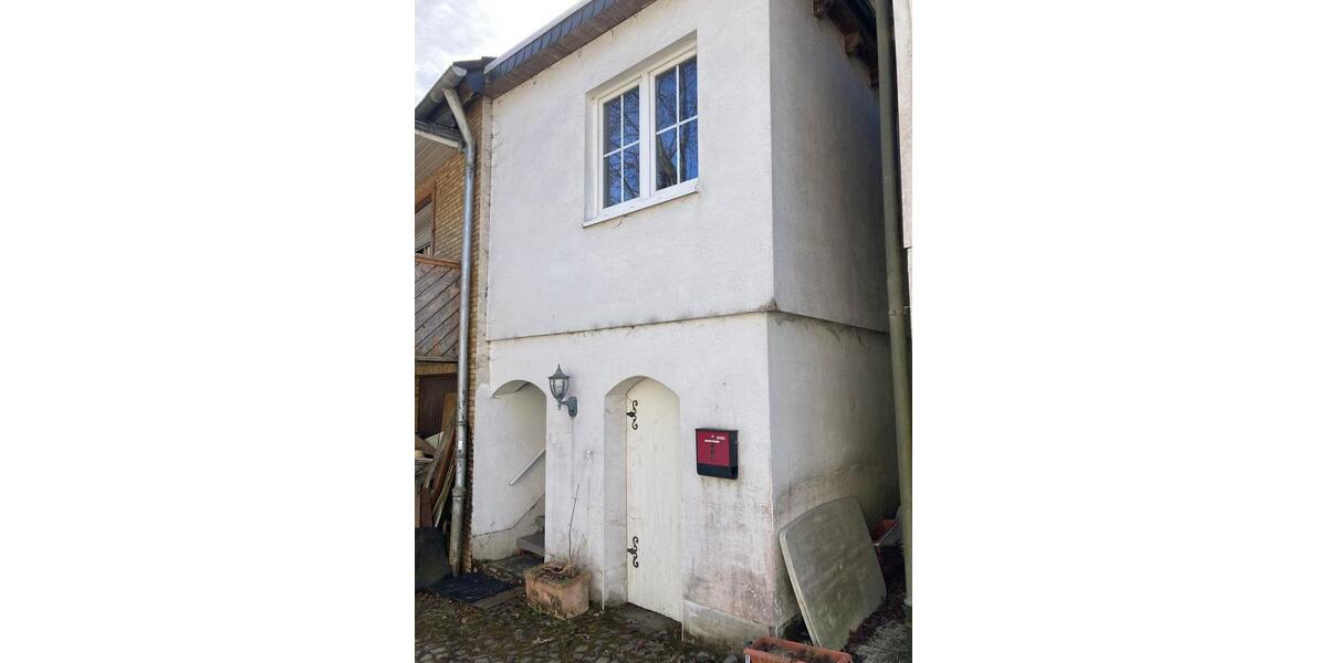 Doppelhaushälfte Olpe - 12 Zimmer, 200 m&sup2;, 950&euro; | Angebot:23580942