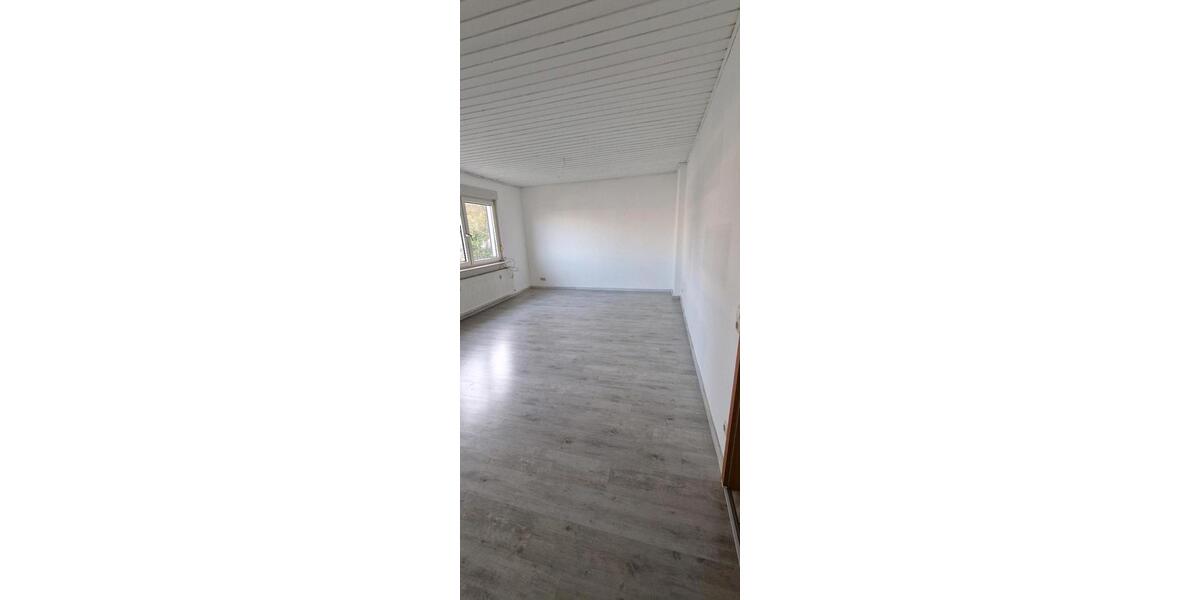 Etagenwohnung Siegen - 1 Zimmer, 72 m&sup2;, 755&euro; | Angebot:26034988