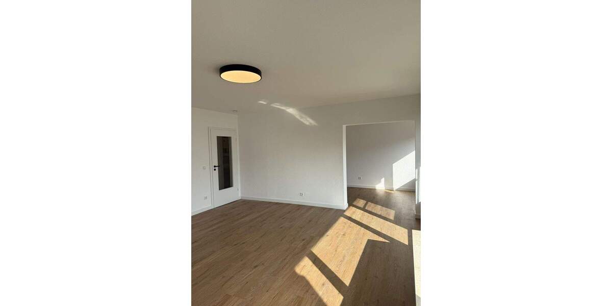 Etagenwohnung Siegen - 2 Zimmer, 72 m&sup2;, 184.000&euro; | Angebot:25755241