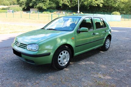 VW Golf 107.035 km 2.750 &euro; Neunkirchen 57290