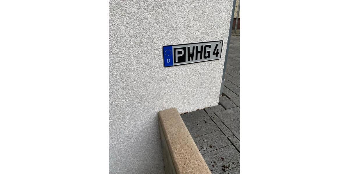 Erdgeschoßwohnung Pracht - 2 Zimmer, 70 m&sup2;, 1.300&euro; | Angebot:24984263