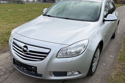 Opel Insignia 66.000 km 9.990 &euro; Kirchhundem 57399