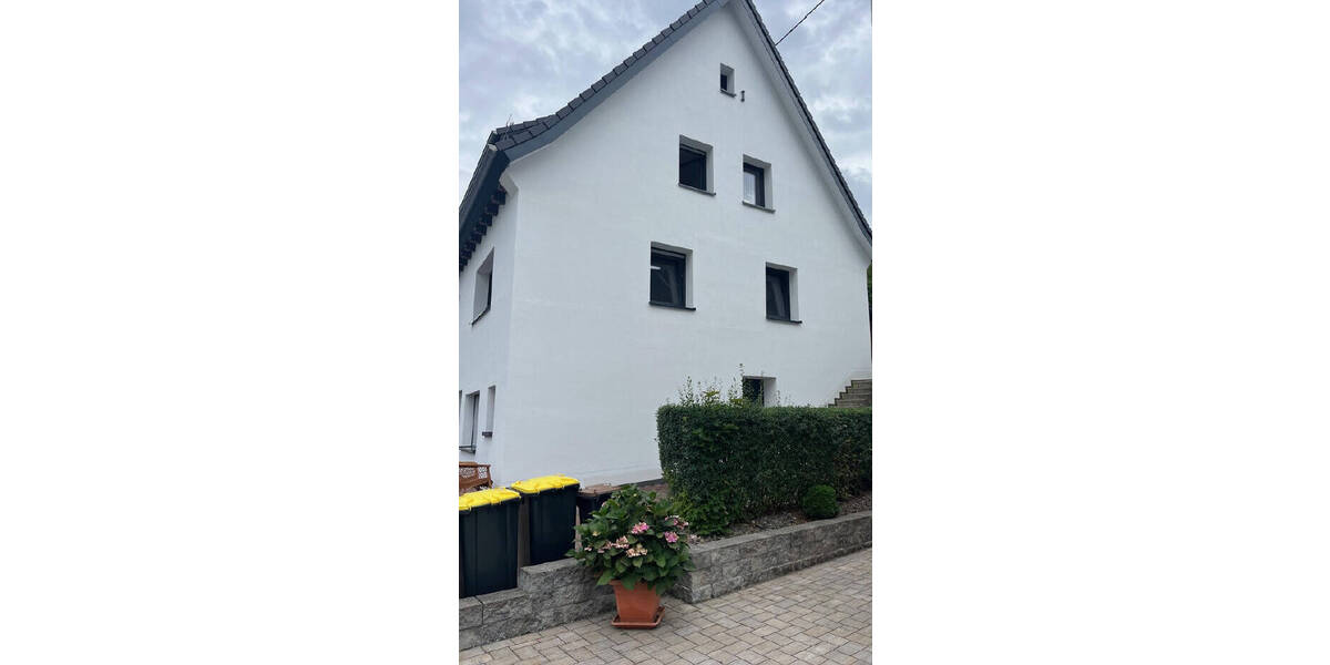 Einfamilienhaus Kirchhundem / Würdinghausen Würdinghausen - 1 Zimmer, 255 m&sup2;, 419.500&euro; | Angebot:25741132