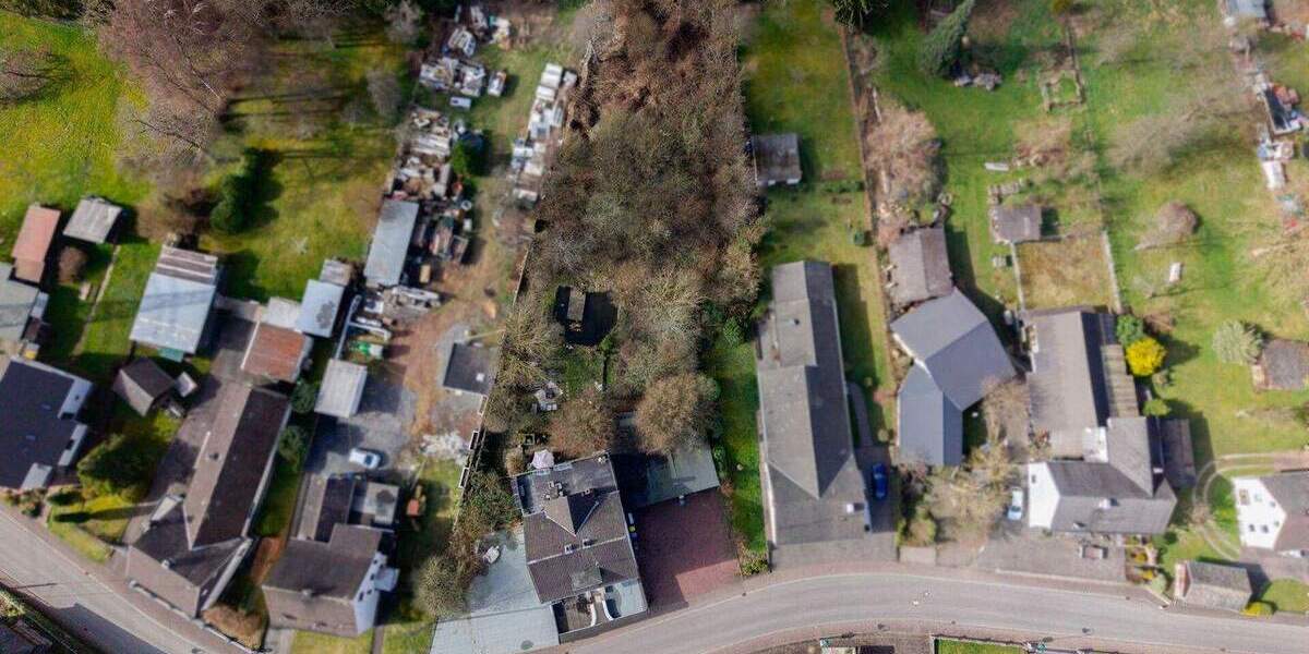 Mehrfamilienhaus, Wohnhaus Pracht / Niederhausen Niederhausen - 8 Zimmer, 229 m&sup2;, 299.000&euro; | Angebot:25819920