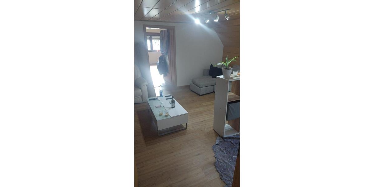 Dachgeschoßwohnung Haiger - 2 Zimmer, 64 m&sup2;, 420&euro; | Angebot:26103996