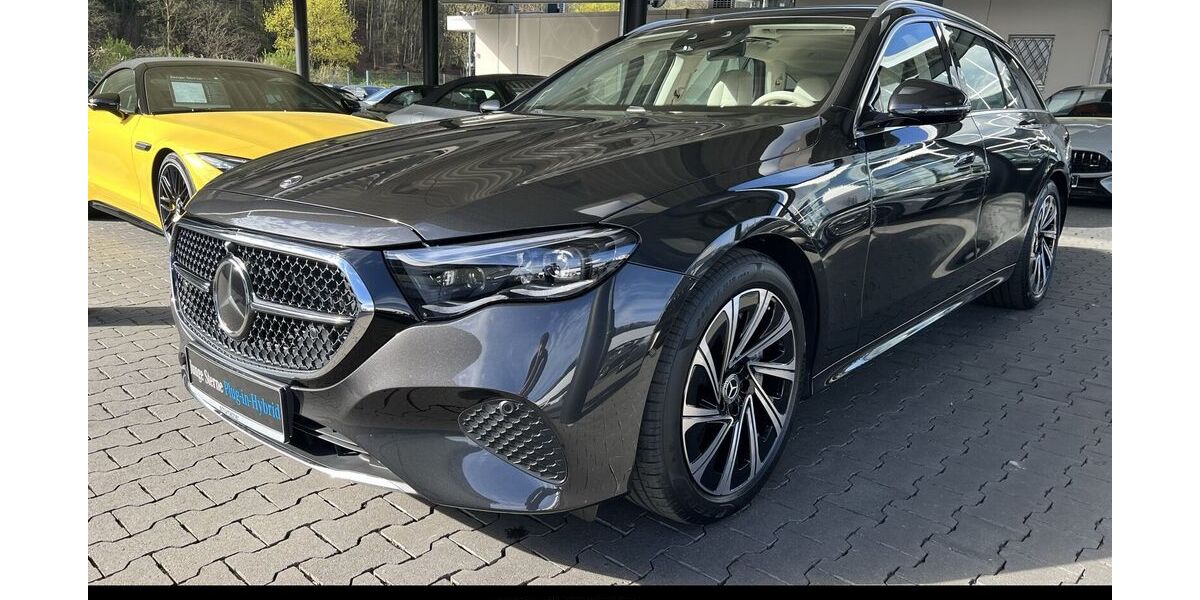 Mercedes-Benz E 300 25.400 km 61.990 &euro; Lennestadt-Trockenbrück 57368