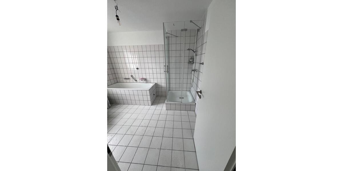 Etagenwohnung Siegen Dillnhütten - 3 Zimmer, 78 m&sup2;, 700&euro; | Angebot:25417055