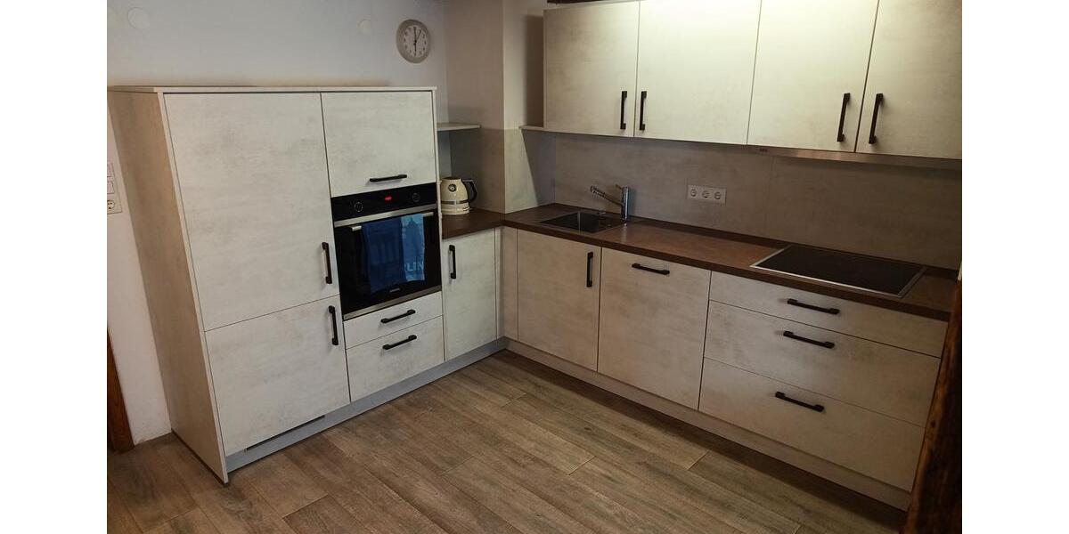 Doppelhaushälfte Hilchenbach - 7 Zimmer, 180 m&sup2;, 199.000&euro; | Angebot:26698965