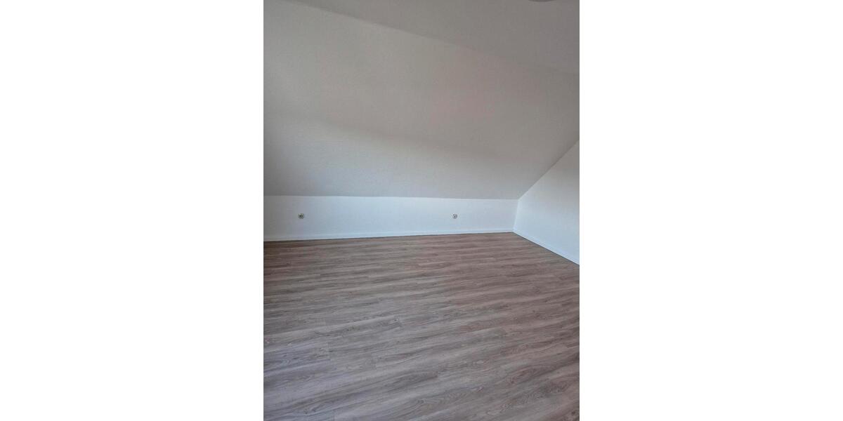 Etagenwohnung Steinebach/Sieg Sieg - 4 Zimmer, 125 m&sup2;, 1.050&euro; | Angebot:25592322