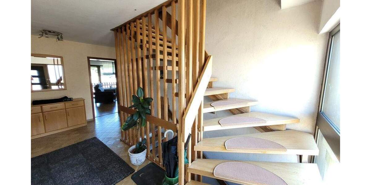 Mehrfamilienhaus, Wohnhaus Bad Marienberg - 6 Zimmer, 153 m&sup2;, 240.000&euro; | Angebot:25685046