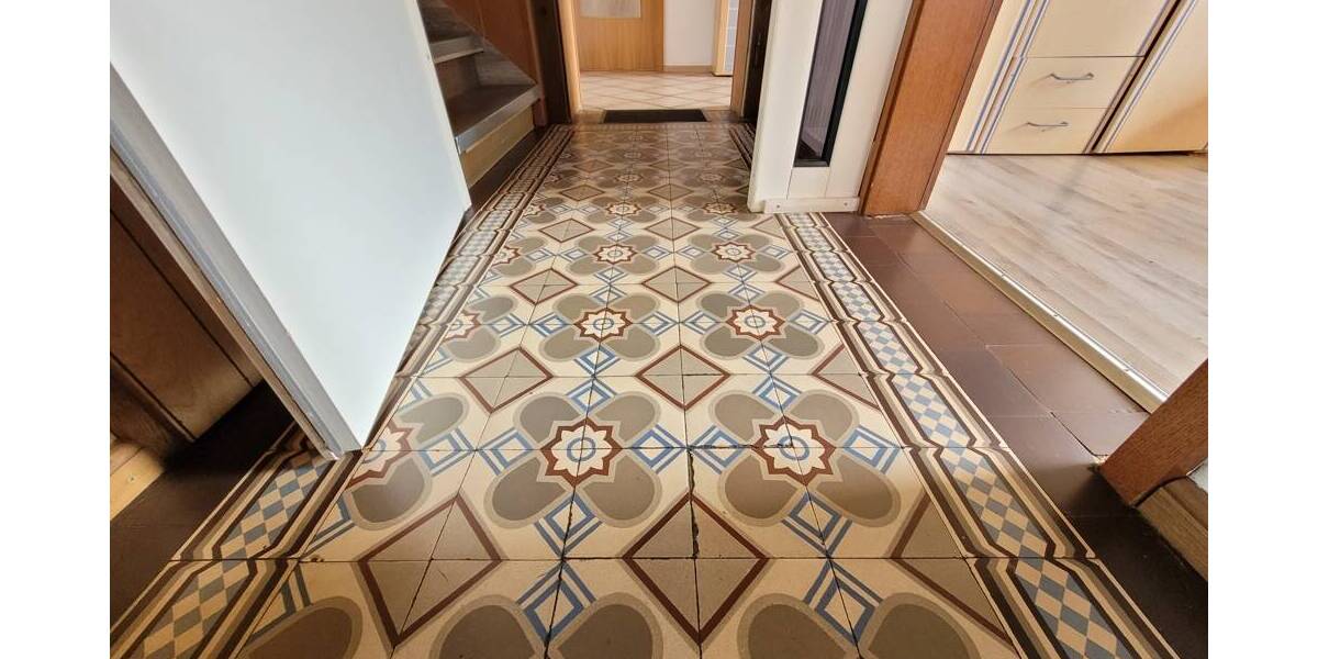 Mehrfamilienhaus, Wohnhaus Netphen / Hainchen Hainchen - 9 Zimmer, 205 m&sup2;, 299.000&euro; | Angebot:25700453